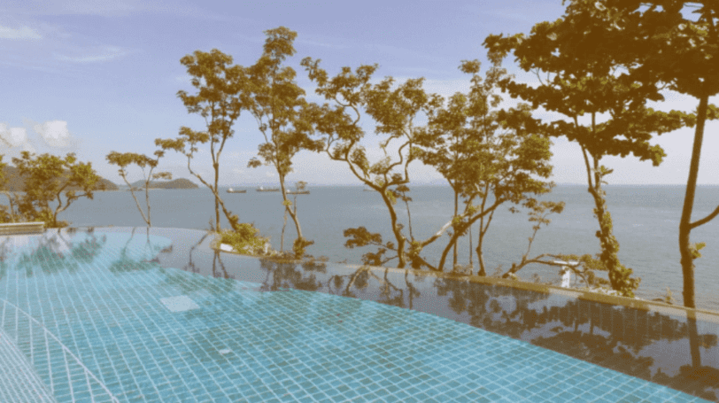 Large Infinite Pool With Ocean View.